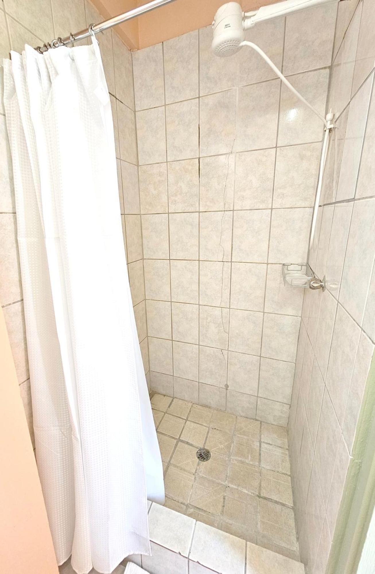 C&M Suites Roseau Kültér fotó